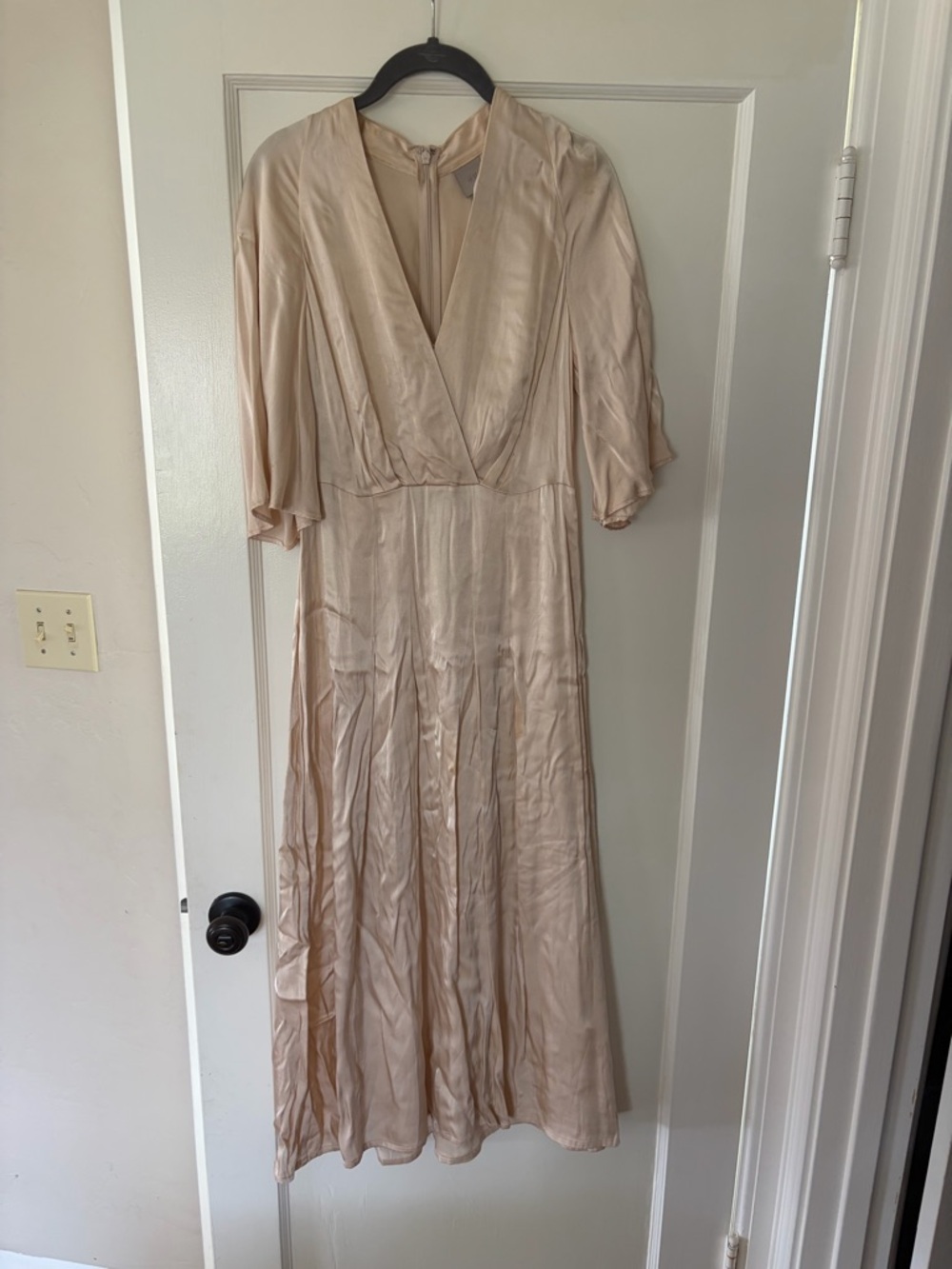 Elegant blush V-Neck Midi Dress